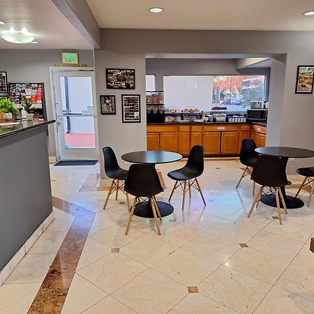 Portofino Inn Burbank Dış mekan fotoğraf