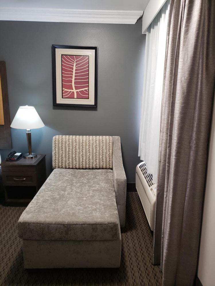 Portofino Inn Burbank Dış mekan fotoğraf