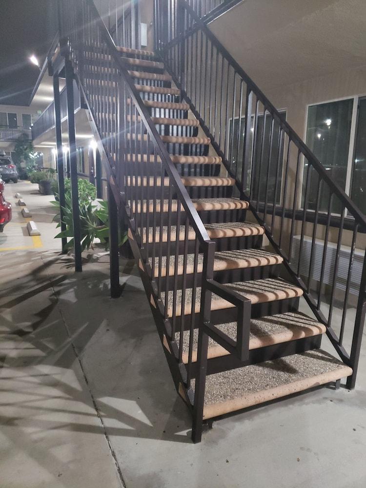 Portofino Inn Burbank Dış mekan fotoğraf
