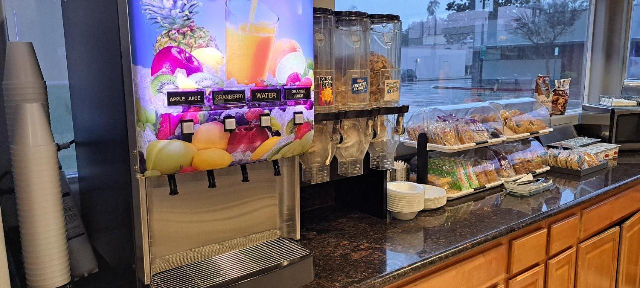 Portofino Inn Burbank Dış mekan fotoğraf