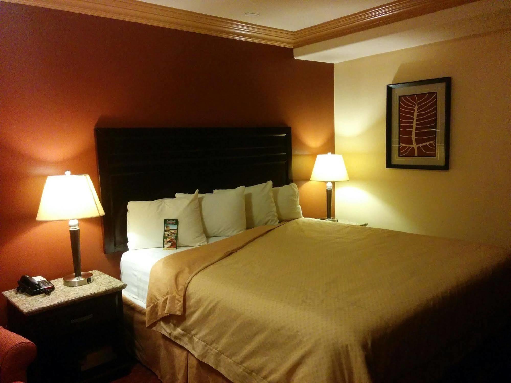 Portofino Inn Burbank Dış mekan fotoğraf